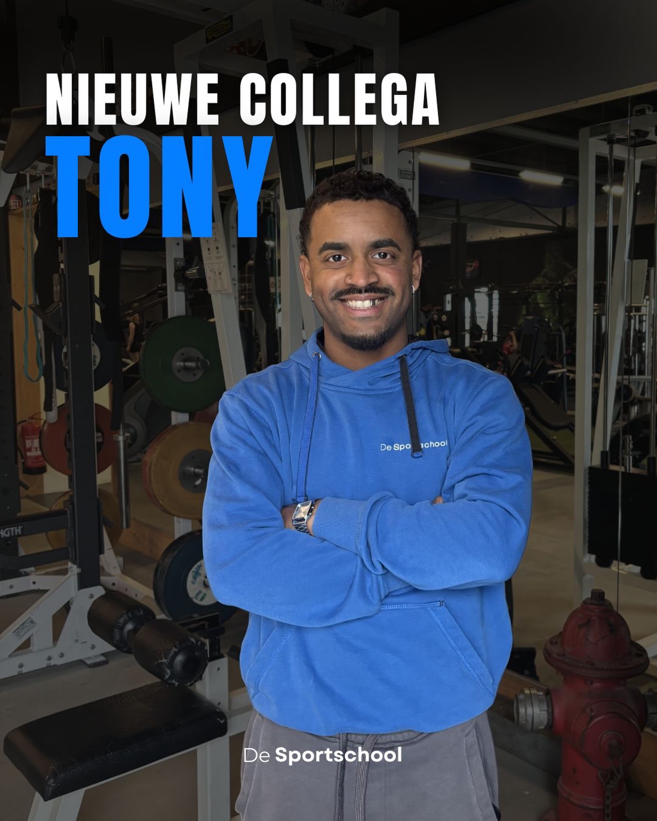 Maak kennis met onze nieuwe collega, Tony!

Je zult hem vanaf nu regelmatig in De Sportschool tegenkomen. Hij helpt je graag met vragen of ondersteuning tijdens het trainen. Spreek hem gerust aan als je ergens hulp bij nodig hebt, of gewoon voor een praatje.

#emmen #desportschool #krachttraining #altijdbegeleiding